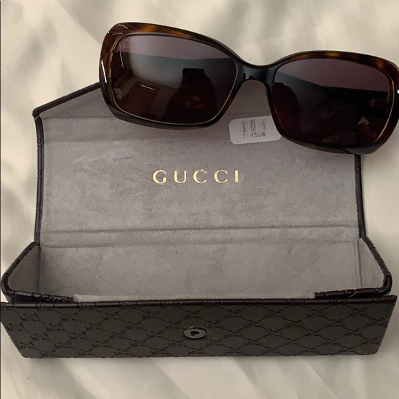 Gucci Accessories - Gucci Sunglasses